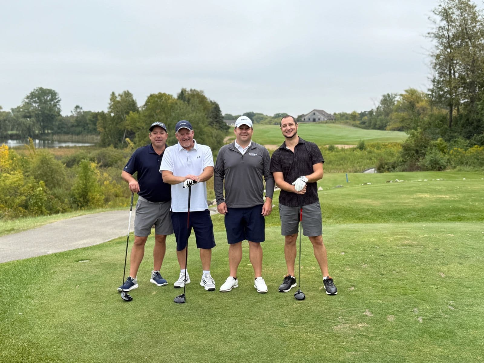 SEWI Claims members at the annual golf outing